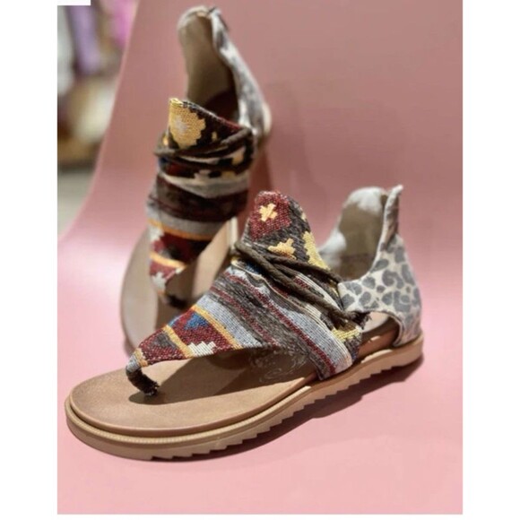 Very G Rock With MeE Sandals 7.5 Western Boho Leopard Animal Print - Picture 1 of 9